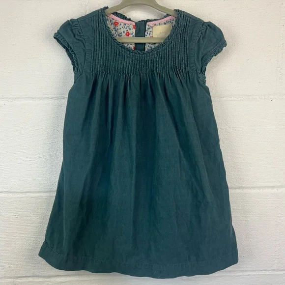 brie larson green dress Merchant & Mills Pattern : Skipper Children's Dress main image 0